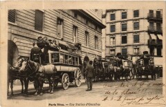Paris Vecu. Une Station S'Omnibus