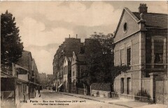 Rue des Volontaires et l'Hôpital Saint-Jacques à Paris 15e