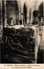 Arles Musee Lapidaire - Sarcophage de Licinia Magna à Arles