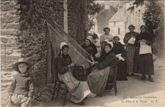 Carte postale ancienne Industries Cancalaises - Le Filet et le Tricot
                                                                     à Cancale
                                