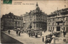 Place Michel Bertrand à Mont-Dore