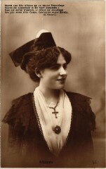 Arles Arlesienne - Femme - Type -
																					13129 Arles
																			