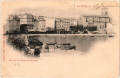 La Ciotat Le Quai du Port et l'Eglise à La Ciotat