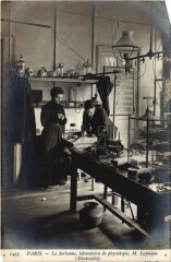 Paris 5e Sorbonne laboratoire physiologie M. Lapicque Electricite -
																					75005 Paris 5e
																			