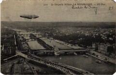 Le Dirigeable militaire République à Paris 7e