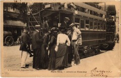 Paris Vecu. Attente au Tramway