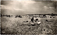 Mimizan les Bains La Plage de sable a maree basse à Mimizan