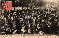 Tout Paris 1e Cavalcade des Vendages Mecharia derriere les Chars -
																					75001 Paris 1er
																			