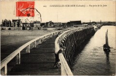 Courseulles Vue prise de la jetee France