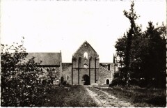Abbaye de Boquen en Plenee-Jugon L'Arrivee - Facade Ouest
