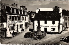 Plestin-les-Greves Le Monument aux Morts
