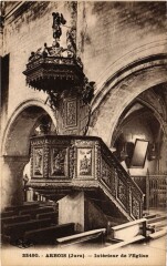 Arbois Interieur de l'Eglise à Arbois