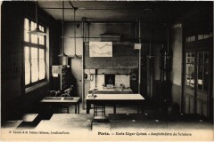 Carte postale ancienne Ecole Edgar Quinet - Amphithéâtre de Sciences
                                                                     à Paris 9e
                                