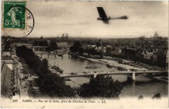 Paris vue sur la Seine prise du Paviloon de flore Aviation
