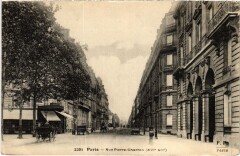 Rue Pierre-Charron à Paris 16e