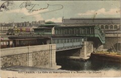 Carte postale ancienne La Gare du Métropolitain à la Bastille - Le Départ
                                                                     à Paris 4e
                                