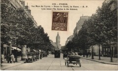 Paris 12e Rue de Lyon dans le fond, la gare