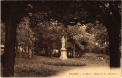 Vesoul Saint-Maur Statue de Sainte-Philomene à Vesoul