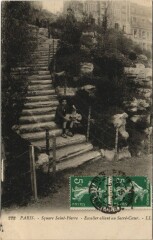 Carte postale ancienne Square Saint-Pierre - Escalier allant au Sacré-Coeur
                                                                     à Paris 18e
                                