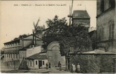 Carte postale ancienne Montmartre - Le Moulin de la Galette
                                                                     à Paris 18e
                                