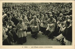 Carte postale ancienne Les Evêques Chinois à Montmartre
                                                                     à Paris 18e
                                