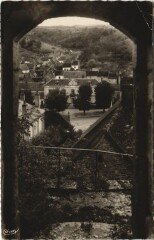 Chatel-Censoir Vue d'Ensemble prise d'une Vieille Porte