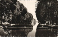 Brienon-sur-Armancon Le Canal de Bourgogne