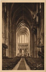 Chartres Interieur de la Cathedrale France à Chartres