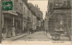 Avallon La Rue du Marche France à Avallon