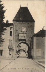 Noyers Porte d'Avallon France à Avallon