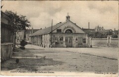 Saint-Florentin La Halle aux Grains France à Saint-Florentin
