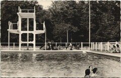 Chateauneuf-en-Thymerais La Piscine