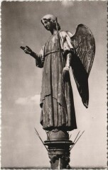 Chartres Cathedrale - Angel Statue à Chartres