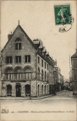 Chartres Maison Gothique - Cloitre Notre-Dame - La Poste à Chartres