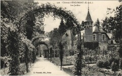 Chateau d'Esclimont - Les Jardins -
													28 Eure et Loir
												