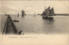 Dunkerque - Voiliers sortant du Port - Sailing Vessels Ships