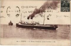 Dieppe - Le Bateau Newhaven Sortant du Port Ships