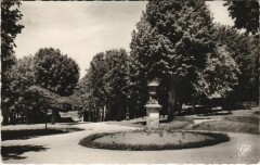 Neris les Bains Un joli coin du Parc