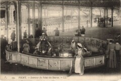 Vichy Interieur du Palais des Sources à Vichy