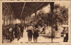 Vichy Galerie Couverte conduisant au Palais des Sources à Vichy