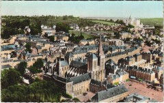 Lisieux Vue Generale - La Cathedrale - La Basilique à Lisieux