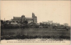 Dol-de-Bretagne La Cathedrale à Dol-de-Bretagne