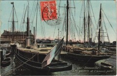 Deauville Les Yachts et l'avant port à Deauville