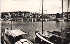 Deauville Le Bassin des Yachts -
																					14800 Deauville
																			