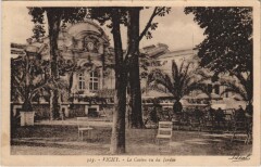 Vichy Le Casino vu du Jardin France à Vichy