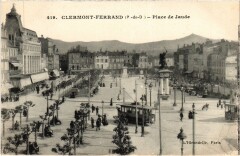 Clermont-Ferrand Place de Jaude à Clermont-Ferrand
