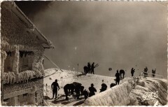 Le Mont-Dore Sancy sous la Neige - Sport d'Hiver - Skieurs à Mont-Dore