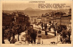 Clermont-Ferrand Square Blaise-Pascal et le Puy de Dome à Clermont-Ferrand