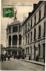 Roanne - La Poste et les Grands Magasins Aux dames de France à Roanne