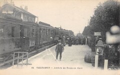 Valdahon Arrivee Du Train En Gare à Valdahon